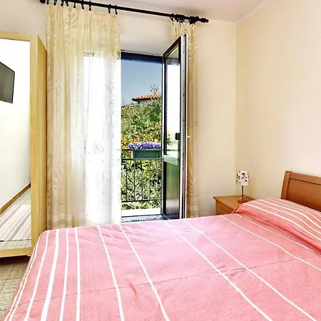 Apartments Pierina Novigrad Istria Esterno foto