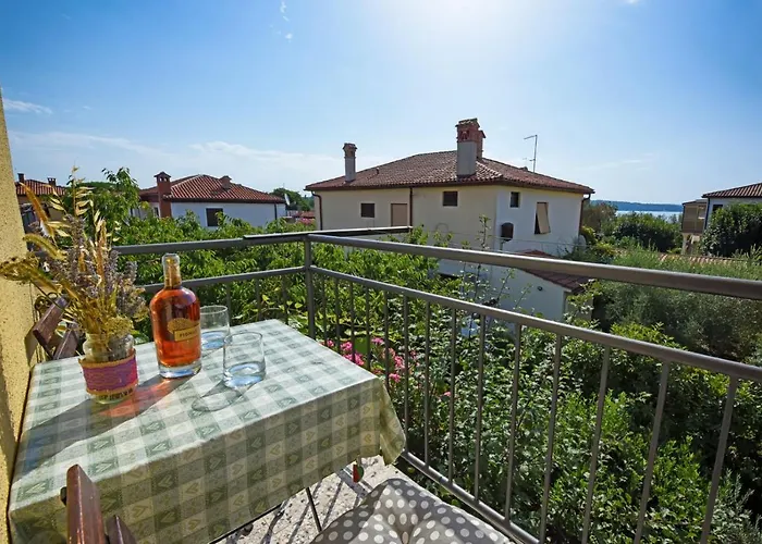 Apartments Pierina