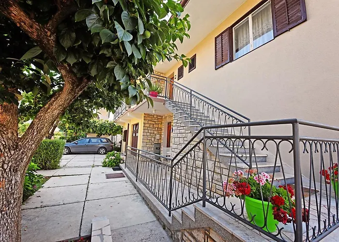 Apartments Pierina