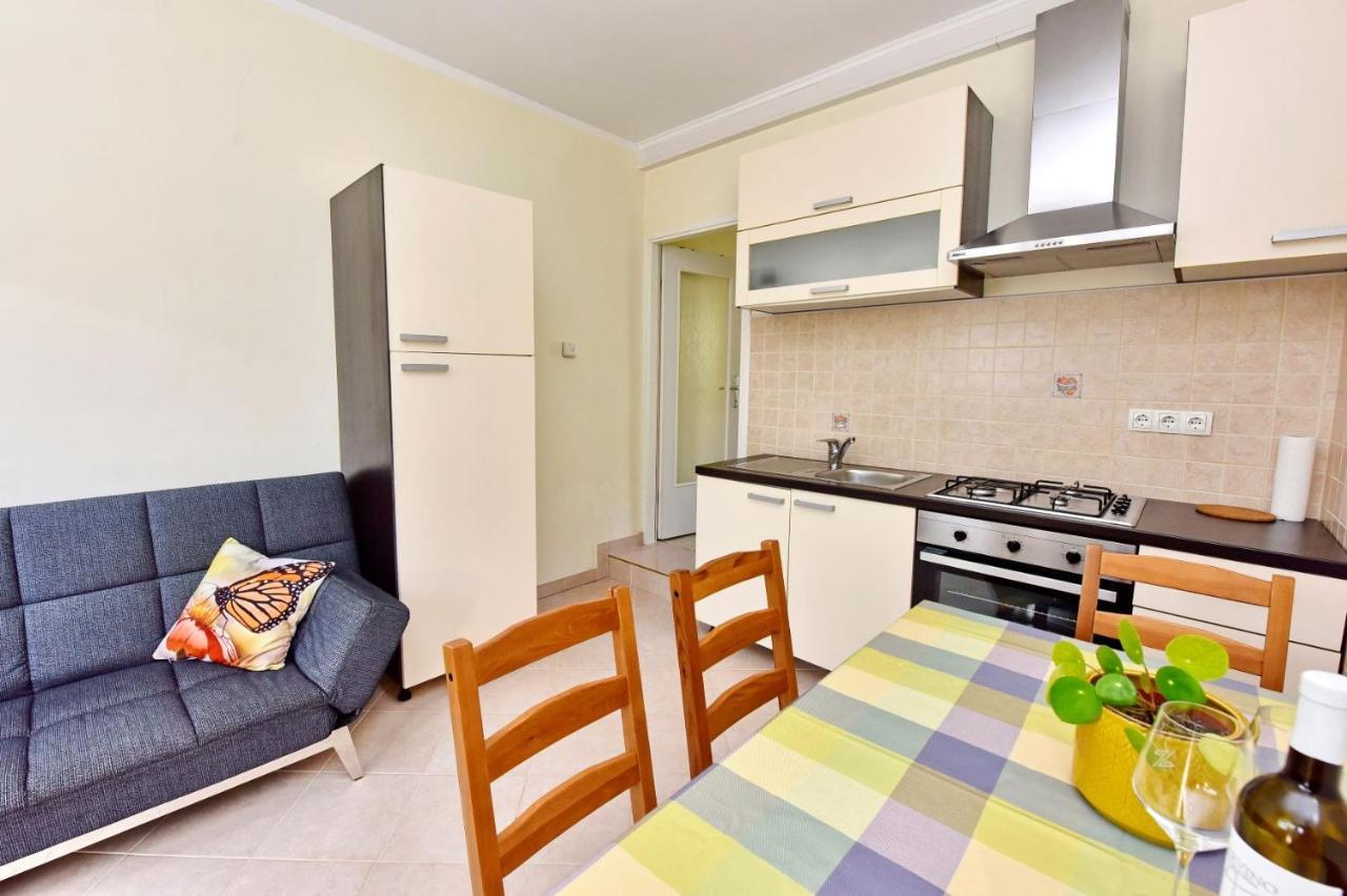 Apartment Pierina *